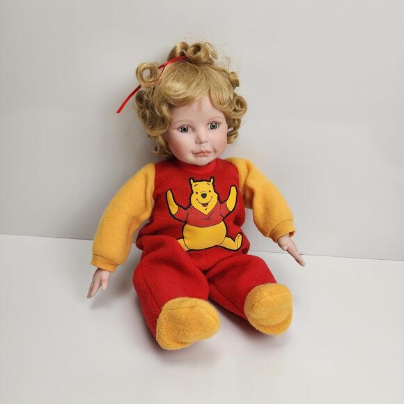 Disney 18" Cindy M McClure Sitting w/ Blonde Hair in Pooh Pajamas Porcelain Doll - Picture 7 of 11